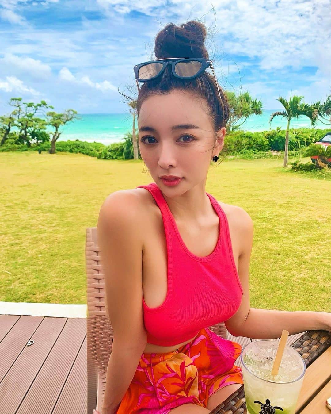 濱野りれのグルメインスタ