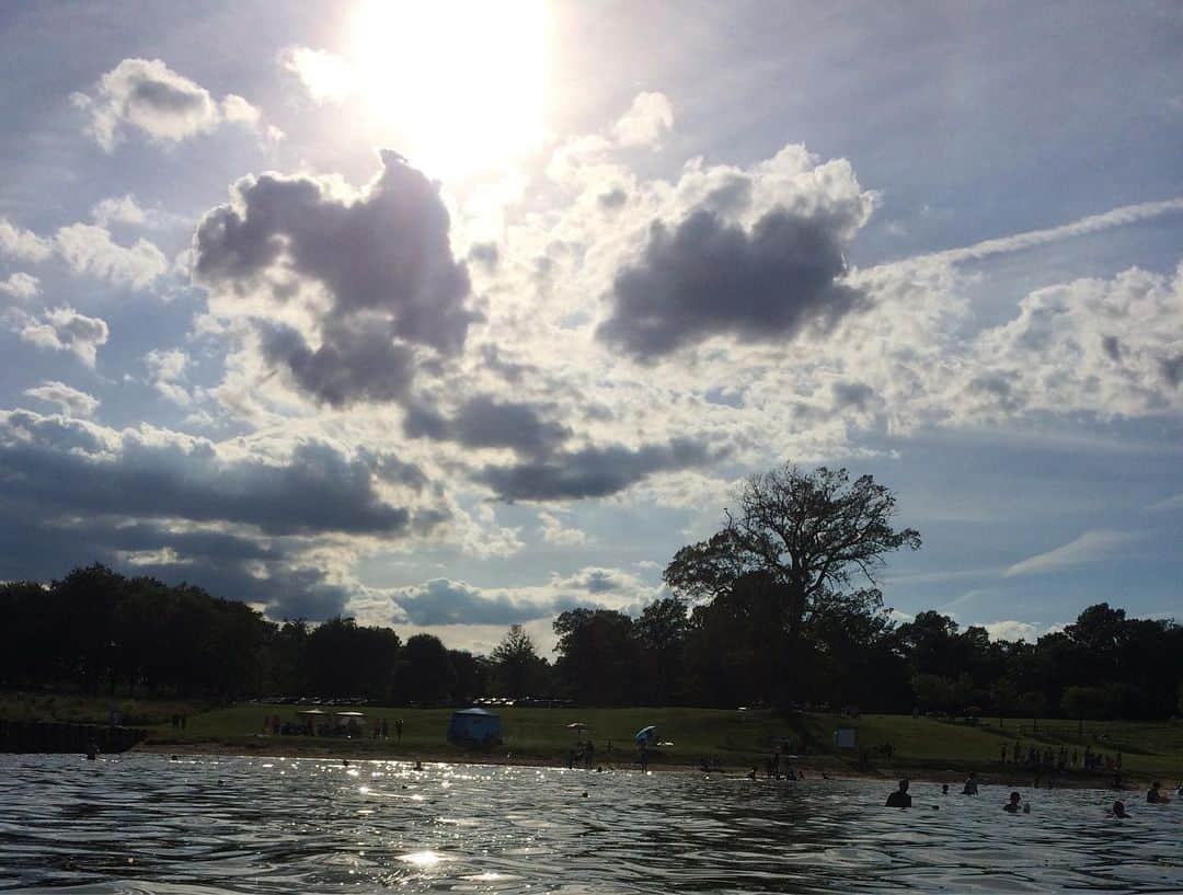 ラリー・ギリアード・Jrさんのインスタグラム写真 - (ラリー・ギリアード・JrInstagram)「That time yesterday when I Kayaked for the first time. Very peaceful. Looking forward to doing it again. 🚣🏾‍♂️🚣🏾‍♂️🚣🏾‍♂️👍🏾 #kayaking #cityboyinnature❤️ #gunpowderfallsstatepark #socialdistancing #2020」7月15日 15時31分 - thereallgjr