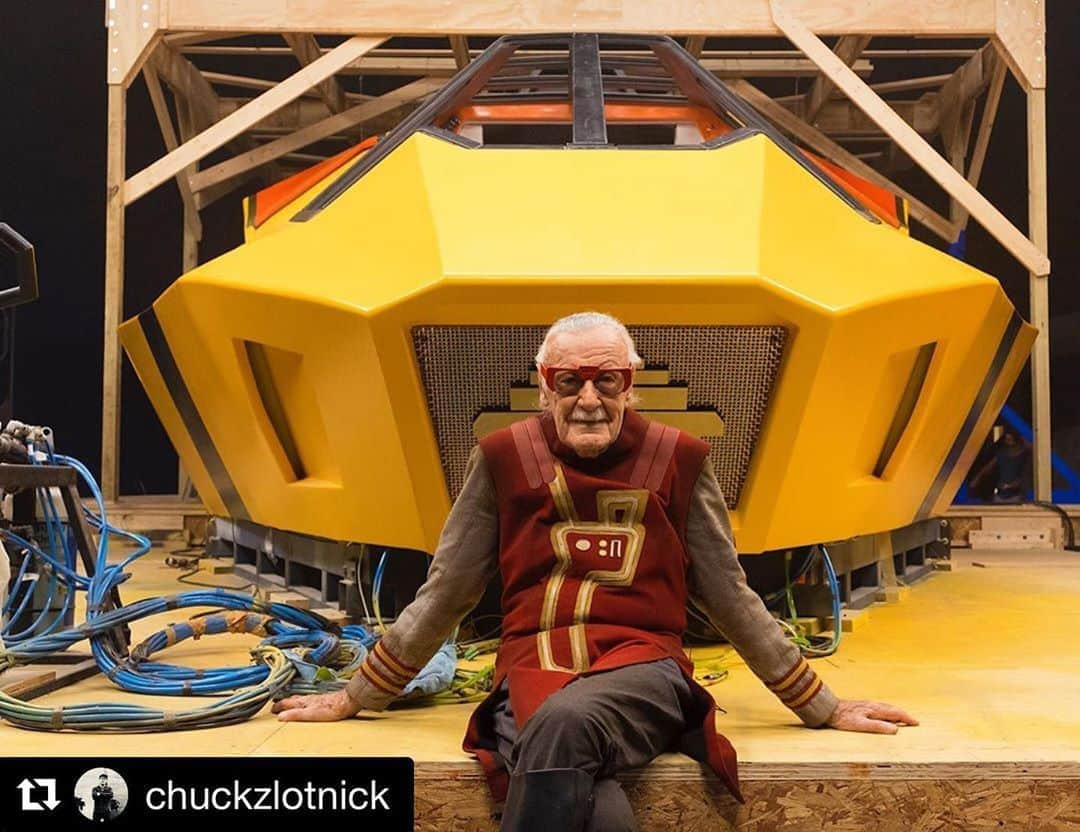 スタン・リーさんのインスタグラム写真 - (スタン・リーInstagram)「‘Nuff said!  #Repost @chuckzlotnick ・・・ The one and only Stan Lee.」7月16日 1時17分 - therealstanlee