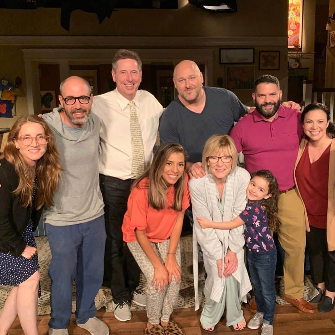 ギレルモ・ディアスのインスタグラム：「for the time is near, it is coming soon... @unitedwefallabc Tonight! Wednesday July 15th at 8/7c on @abcnetwork #UnitedWeFall」