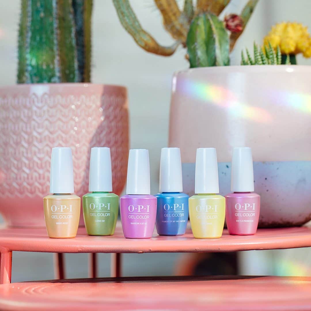 OPIさんのインスタグラム写真 - (OPIInstagram)「Get your ✨glimmer✨ on this summer with #OPIHiddenPrism.   #OPIObsessed #ColorIsTheAnswer #NOTD #NailSwag #NailsOfInstagram #NailsOnFleek #NailPolish #Nails #OPI  #Glimmer」7月16日 1時31分 - opi