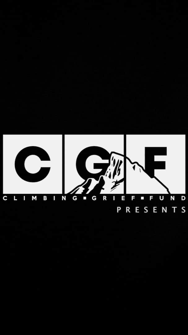 チェルシー・ルーズのインスタグラム：「A Thousand Ways To Kiss The Ground, a documentary by @hennataylorfilms, for the @climbinggrieffund is premiering! You can gain access to watch this documentary by donating at least $15 now through July 20th - they also have $4000 worth of gear that you can bid on for their fundraiser! This fundraiser is specifically raising funds for the Climbing Grief Grants. Check it out - this organization has helped me, and many others, with the reality of loss through climbing and the pursuit of adventure. @madaleinesorkin aacgram @sky_yardeni」