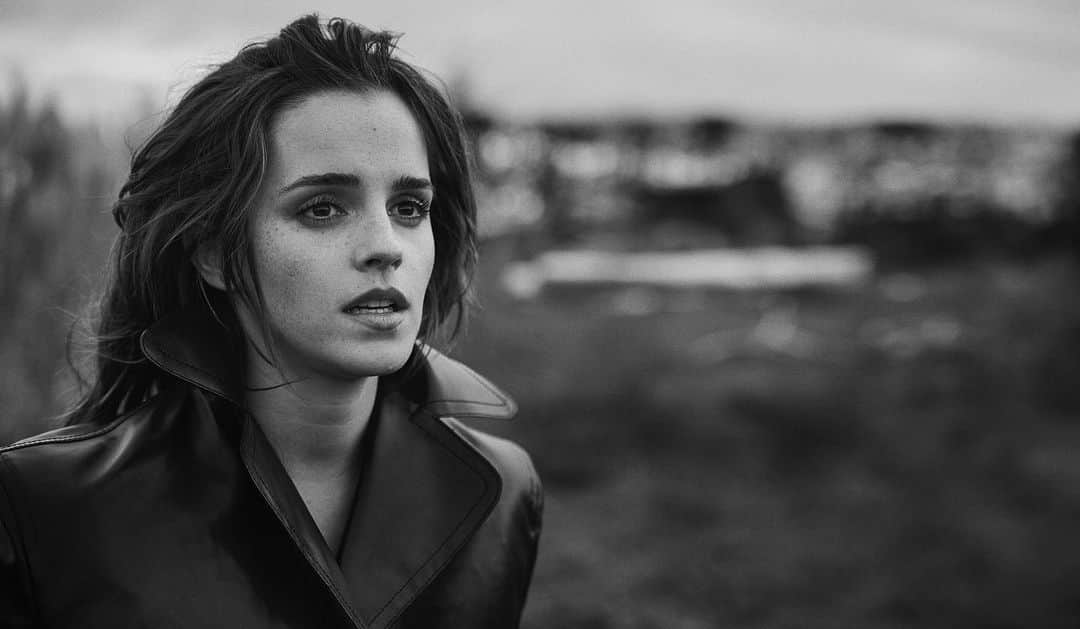 ピーター・リンドバーグさんのインスタグラム写真 - (ピーター・リンドバーグInstagram)「Emma Watson, Lainville-en-Vexin, 2017 #LindberghStories #EmmaWatson #VogueAustralia」7月16日 2時37分 - therealpeterlindbergh