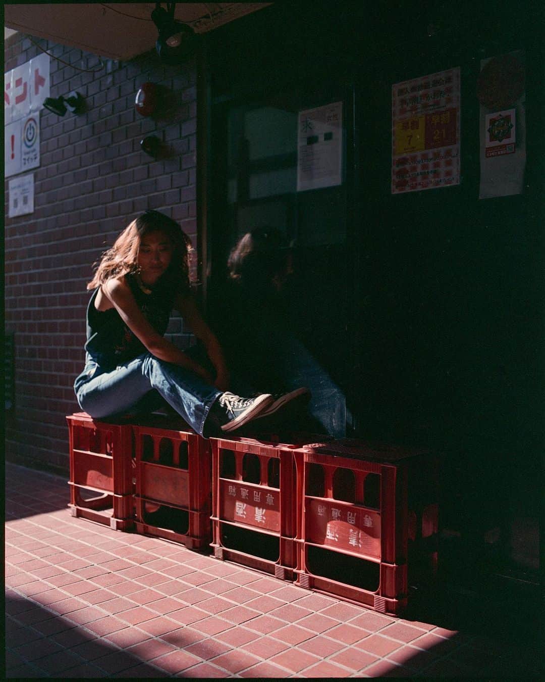 白雪のインスタグラム：「When will the sun find me and shine on me? I wanna feel youuu #goawayrainydays #🌞   そろそろ太陽のジリジリを感じたい。もう十分しっとりさせていただきました。」