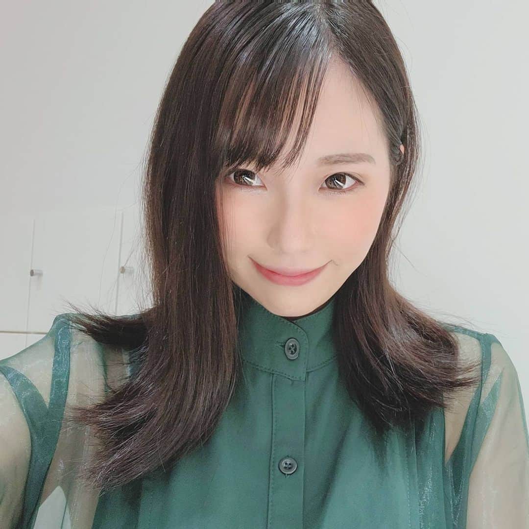 山内もえのインスタグラム：「. 美容院行きたい…けど、今は我慢だね( ˶ ᷇ 𖥦 ᷆ ˵ ) . . . . #フリーモデル #山内もえ #撮影依頼受付中 #撮影 #サロンモデル #サロンモデル依頼受付中 #被写体 #model #モデル #写真 #可爱的 #射击 #beauty #pretty #cute #eye #idol #アイドル #瞳 #natural #photo #art #portrait #portraitphotography #fashion #photography #写真好きな人と繋がりたい #fashion」