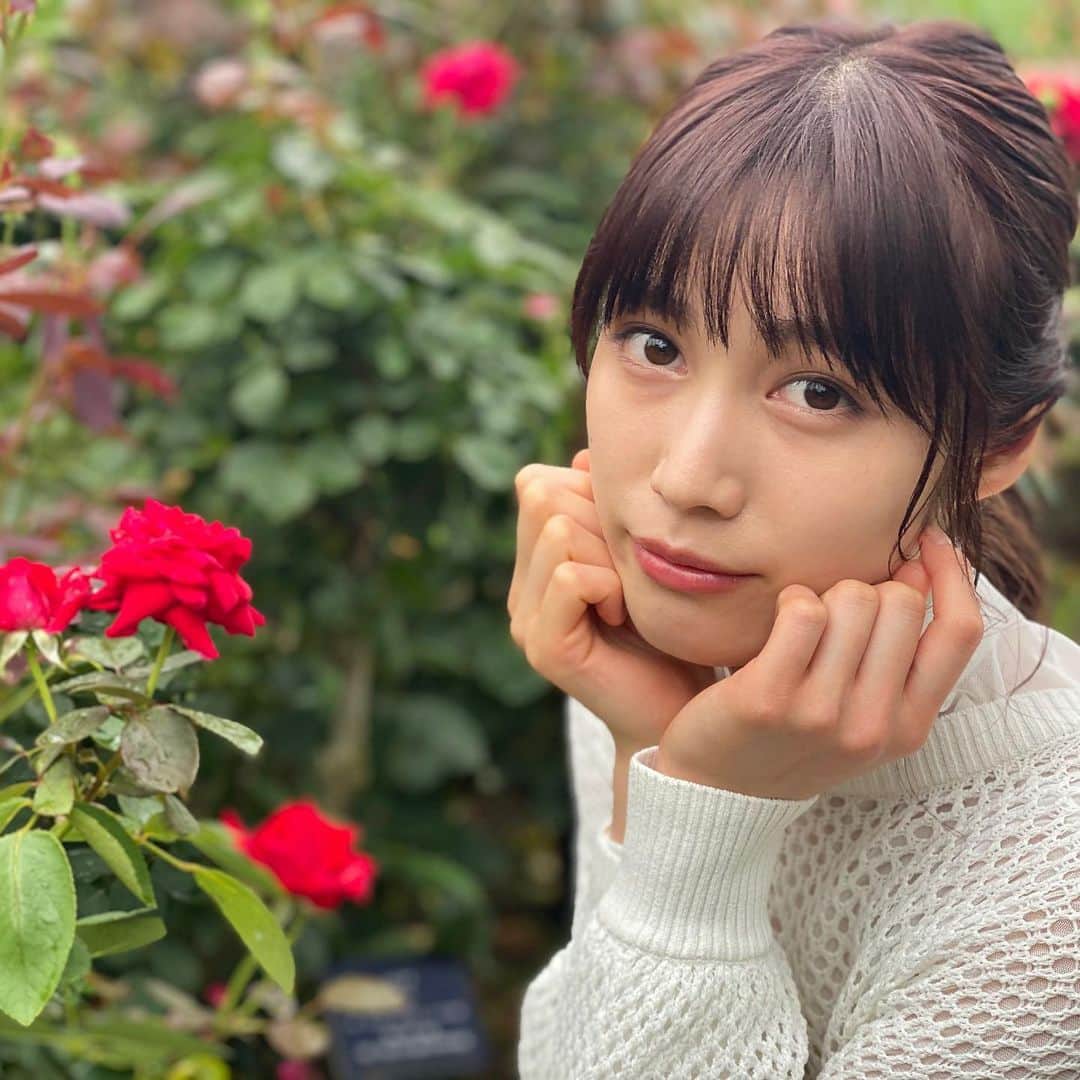 Sisterさんのインスタグラム写真 - (SisterInstagram)「‪とってもギルティな写真を公開😆✨‬ ‪瑠衣(#中村ゆりか)、ちょっとこれはさすがにヤバいです🌹💓‬ ‪そして‼︎ヤバいといえば、明日よる11時59分からの第７話の瑠衣は…これまでを上回るヤバさ🙀⚡️‬ ‪夏の暑さも吹き飛ぶ第７話、ぜひリアルタイムで📺‬  ‪#ギルティ #ドロキュン‬ ‪#新川優愛 #町田啓太 #神尾楓珠 #小池徹平‬」7月15日 19時27分 - sister_ytvdrama