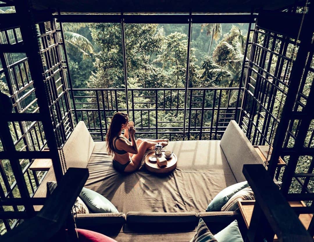 HOSHINOYA｜星のやさんのインスタグラム写真 - (HOSHINOYA｜星のやInstagram)「Find your own peaceful and secluded spot in Balinese jungle. #dreamnow #travellater #kangenbali  #hoshinoyabali #bali #ubud #hoshinoya #hoshinoresorts #星のやバリ #バリ #ウブド #星のや #星野リゾート」7月15日 19時40分 - hoshinoya.official