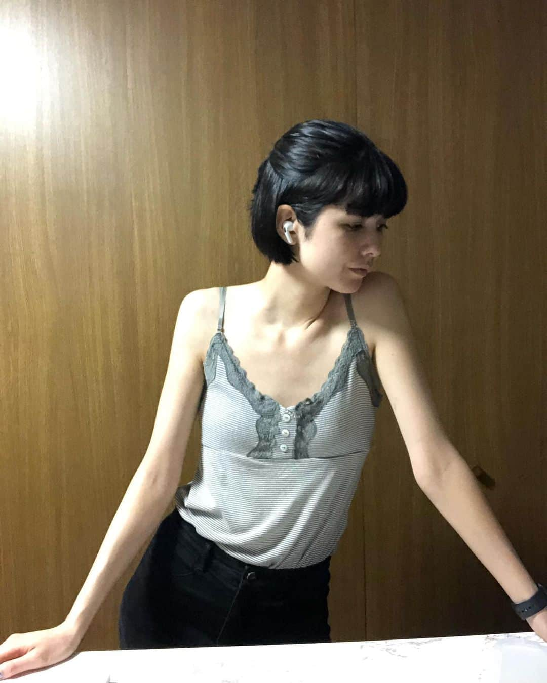 橘モニカさんのインスタグラム写真 - (橘モニカInstagram)「Looking at my baby passing by 💕 . . . . . #summer #tanktop #style #fashion #model #shorthair #夏 #タンクトップ #スタイル #ファッション #モデル #ショートヘア #여름 #스타일 #패션 #모델 #일상」7月15日 19時58分 - monikatachibana