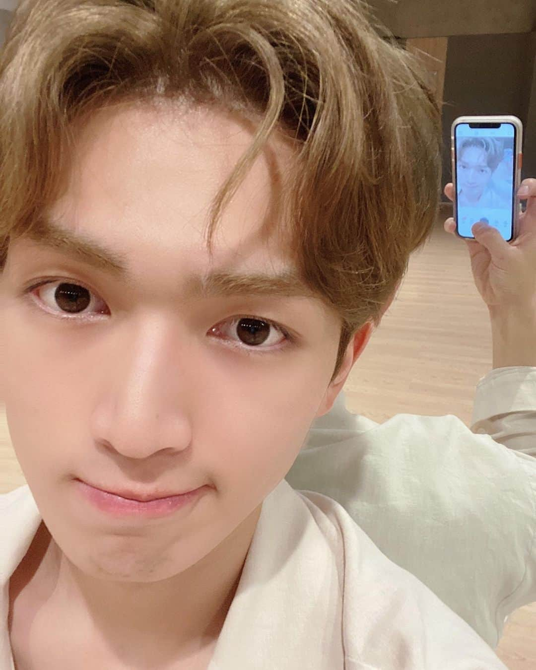 UP10TIONさんのインスタグラム写真 - (UP10TIONInstagram)「보이지 않지만 베이지베이지컨셉!>< #up10tion #규진 #gyujin」7月15日 20時10分 - u10t_official