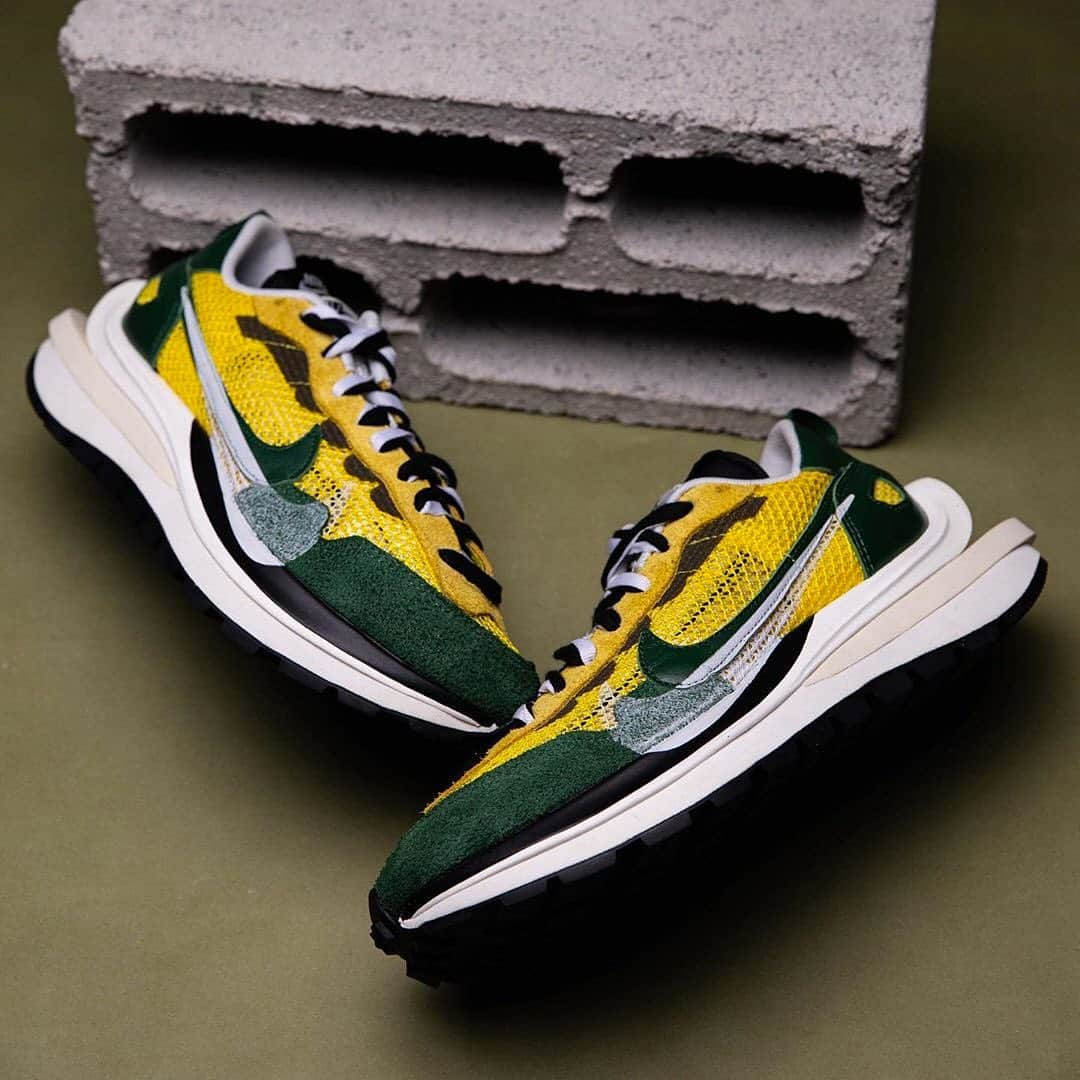 HYPEBEASTさんのインスタグラム写真 - (HYPEBEASTInstagram)「@hypebeastkicks: Images of the @sacaiofficial x @nike Vaporwaffle in a new “Tour Yellow” colorway has surfaced online. Constructed from mesh and suede, the collaborative iteration continues to double up on the materials, details, and components. It’s expected to arrive this fall for $180 USD, but stay tuned for official release notes and images.⁠⠀⠀ Photo: @repgod888」7月15日 20時14分 - hypebeast