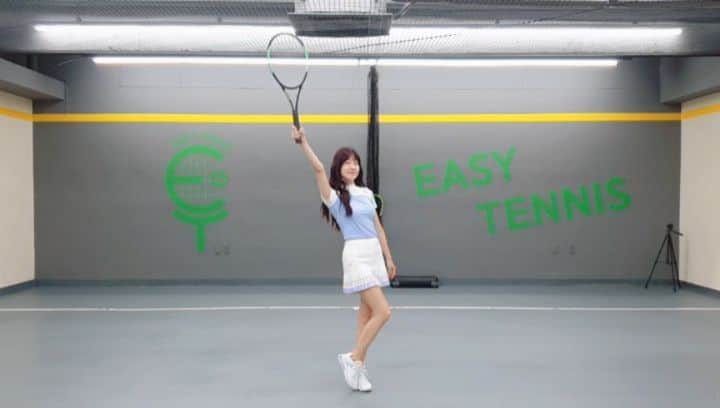 ユジョンのインスタグラム：「요즘 빠져버린 #테니스 ♡🎾🎾♡ 하다보면 중간에 힘들어서 아무생각이가 안난댜.. ㅋㅋㅋㅋㅋ」