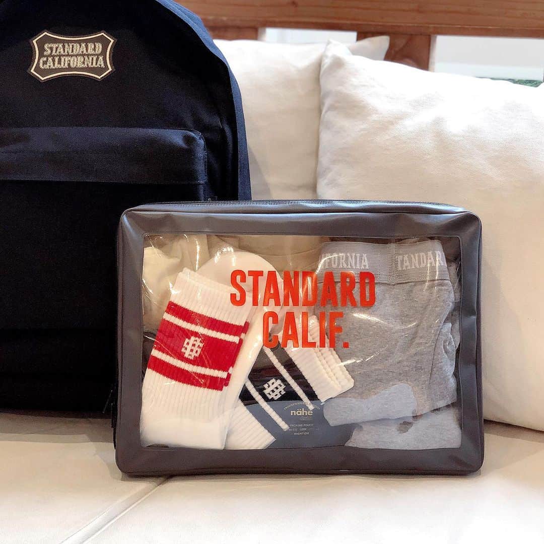 のインスタグラム：「A4サイズは着替えなど纏めるのにも便利です！  #standardcalifornia  #スタンダードカリフォルニア  #hightide #ハイタイド #packing  #パッキング #pouch #ポーチ #fashion #ファッション」