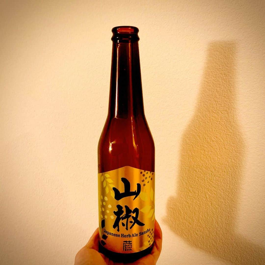 村川絵梨さんのインスタグラム写真 - (村川絵梨Instagram)「日本酒の師匠から勧めていただいたこのビールが、本当に美味しい！  Japanese Herb Ale Sansho 岩手県 世嬉の一酒造さん  #いわて蔵ビール#japanesebeer#山椒#家飲み」7月15日 21時15分 - eri_murakawa_official