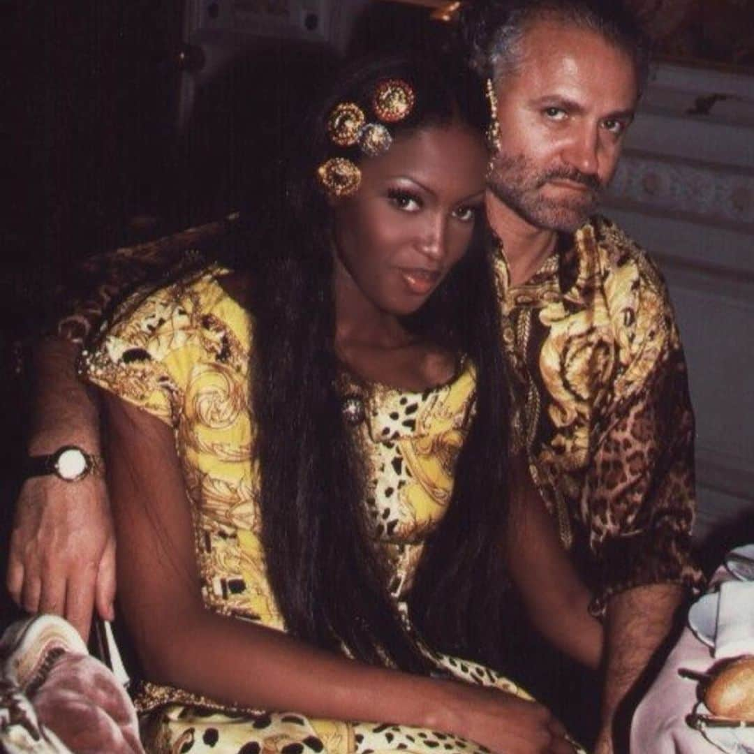 ナオミ・キャンベルさんのインスタグラム写真 - (ナオミ・キャンベルInstagram)「ALWAYS REMEMBERING  YOU GIANNI VERSACE , YOUR CREATIONS ARE RELEVANT TODAY AS THEY WERE THEN .  YOU REMAIN IN MY HEART #RIP #NEVERFORGOTTEN ♥️🤍💚🕊🙏🏾」7月16日 2時51分 - naomi