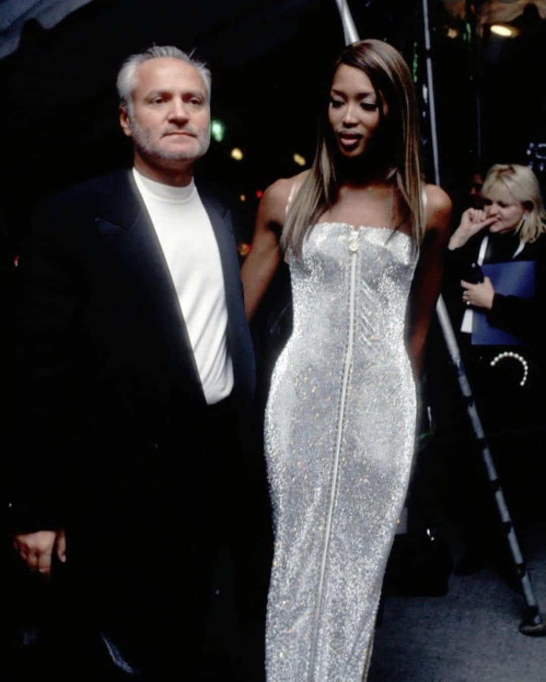 ナオミ・キャンベルさんのインスタグラム写真 - (ナオミ・キャンベルInstagram)「ALWAYS REMEMBERING  YOU GIANNI VERSACE , YOUR CREATIONS ARE RELEVANT TODAY AS THEY WERE THEN .  YOU REMAIN IN MY HEART #RIP #NEVERFORGOTTEN ♥️🤍💚🕊🙏🏾」7月16日 2時51分 - naomi