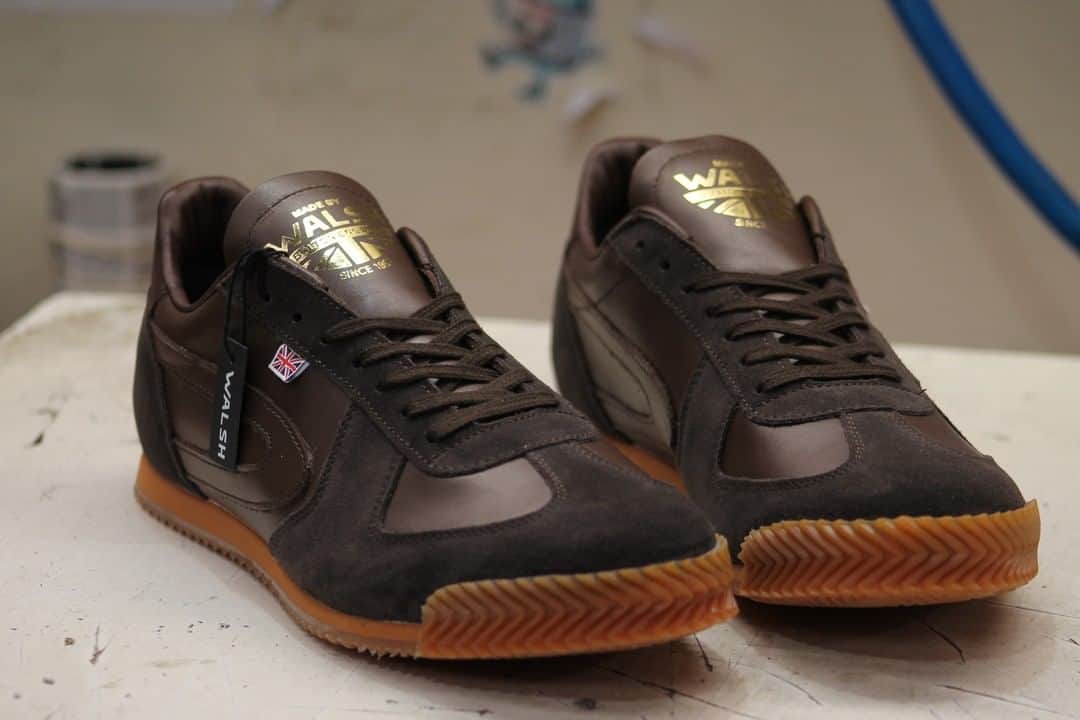 ウォルシュのインスタグラム：「The Tokyo20 Brown is now in stock at Walsh 🙌 . . . #normanwalshuk #normanwalsh #britishmanufacturing #madeinbritain #ukmfg #shoes #footwear #sneakers #mens #mensstyle #mensfashion #sports #sport #athleisure #british #ootd」