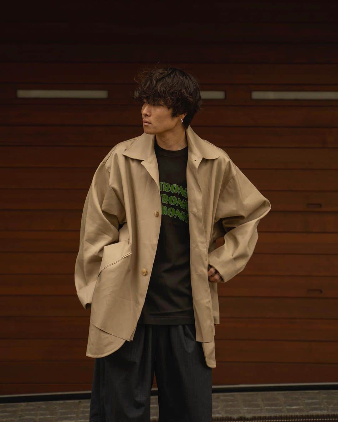 Ryoさんのインスタグラム写真 - (RyoInstagram)「ㅤㅤㅤㅤㅤㅤㅤㅤㅤㅤㅤㅤㅤ  ボリュームアウターにショーツのバランスが好みです☺️ @rams___official のショーツが本日から販売開始です！是非気になった方はご検討ください☺️ ㅤㅤㅤㅤㅤㅤㅤㅤㅤㅤㅤㅤㅤ jacket:#camielfortgens  tee:#blurhms pants:#rams shoes:#sacai × #henderscheme」7月15日 22時10分 - ryo__takashima