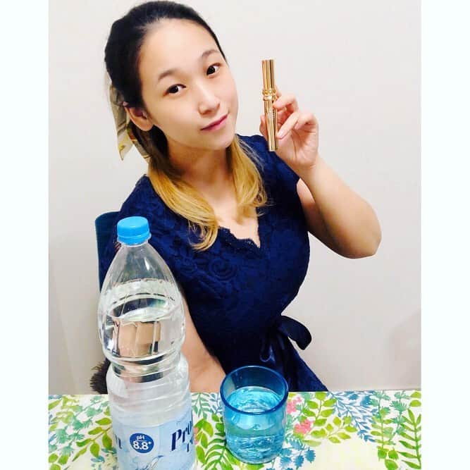 世手子さんのインスタグラム写真 - (世手子Instagram)「Always water is prolomvoda(*´꒳`*) I wore "dazzy" at the concert（^人^） I can't go out, so I started using eyelash serum(*´◒`*) https://amzn.to/34LUhVz @hito.cell #ドクターヒトセル #まつげ美容液 つけたよ(￣▽￣) なんかますます外出出来なくなってきたね💦 先日のライブ有難うございました✨ 先日の #ライブ衣装 は今着てる @dazzy_official #dazzy の #ワンピース (*ﾟ▽ﾟ*) #ヒト幹細胞コスメ で3ヶ月分もあるからこれからの #じまつげ 楽しみ(*^o^*) #おうち時間 がどんどん長くなっていくけど、#コロナ太り したくないので #プロロムヴォーダ の優しい味に癒されたよ(*´∀`)♪ #prolomvoda のお水で身体の調子整えてる！ 明日も #育児 しながら楽しむっっ #新曲 もどんどん、作るぞー！ #シンガーソングライター  #ピアノ弾き語り #ピアノ弾き語り女子 #ピアノ弾き語りシンガーソングライター  #ピアノ弾き語りライブ  #ライブ配信 #ライブコーデ  #ステージドリンク #セルビア #抑石温泉ミネラルウォーター  #ダイエット #ダイエット記録 #ダイエット方法 #ダイエット日記 #みんなの合同会社 #monipla #minnanoltd_fan」7月15日 22時19分 - rojide