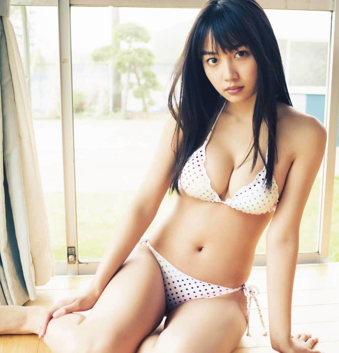 のインスタグラム：「#黒木ひかり #HikariKuroki #グラビア #美人 #美女 #kawaii #cute #beautiful #beauty #japan #性感 #情趣 #内衣 #アイドル #instagood #model #actress #lingerie #奶 #波霸 #linda #hermosa #可爱」