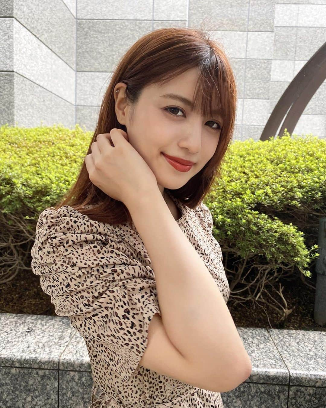 御子柴かなさんのインスタグラム写真 - (御子柴かなInstagram)「今日寒かった😭😭 今年は夏っぽいこと出来るのかな🌵 とりあえず早く梅雨明けてくれぇ〜☔️🌀 . #梅雨コーデ #ふぁっしょん #おとなかわいい #ワンピースコーデ #梅雨 #ファッション好きな人と繋がりたい #夏服コーデ #湿気 #前髪ボサボサ #ヒョウ柄」7月15日 23時44分 - kanakana2510