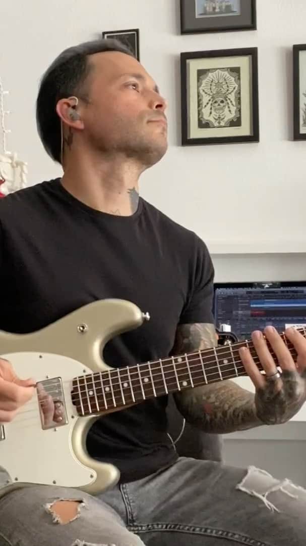 ニック・マーティンのインスタグラム：「Never done one of these before, so I figured no better time than now to give it a go. This is the rhythm guitar playthrough for “Break Me Down” from How It Feels To Be Lost. Thanks to @music_man @ernieball @timdovestuff for sending over the new 2020 Music Man StingRay RS. They just released these yesterday in 3 new colors - this one being Ghostwood. You already know I strictly play StingRay’s — forever stand behind the top notch quality, versatility, & playability of these guitars. Link is in my bio if you wanna check them out. . Recorded in Logic Pro X using @zakkcervini’s @stltones 🤘🏽 . How’s my first playthrough video? Should I do more of these? If so, what songs would you like me to do? #ernieball #musicman #sleepingwithsirens #guitarist」