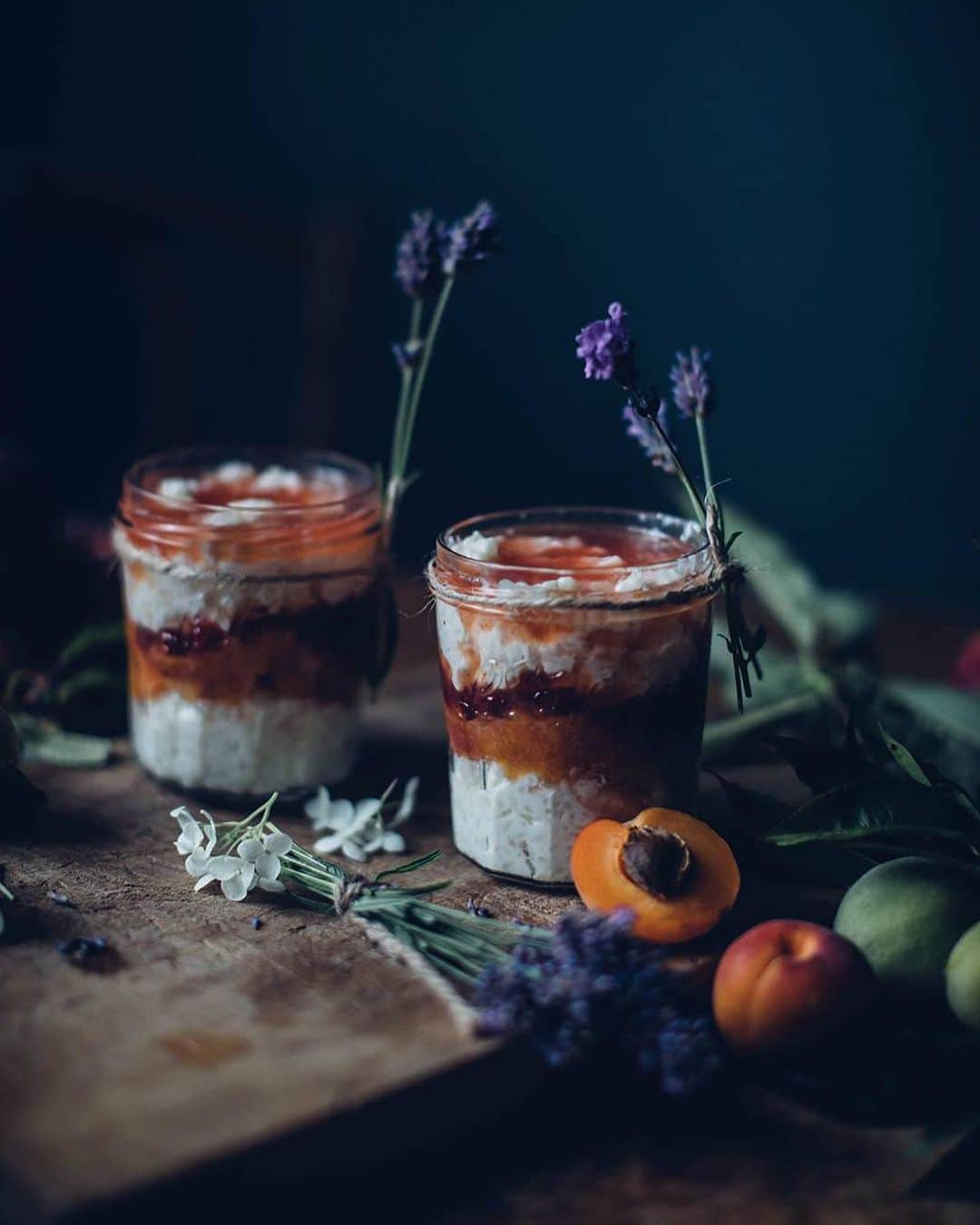 Our Food Storiesさんのインスタグラム写真 - (Our Food StoriesInstagram)「Get the recipe for our favorite peach compote on the blog, link is in profile 🍑🤗 #ourfoodstories ____ #peachrecipes #countrysidelife #countrysidehouse #momentslikethis #morningslikethese #verilymoment #fellowmag #foodstylist #foodphotography #foodphotographer #germanfoodstylist #windowsill #summerrecipes」7月16日 0時20分 - _foodstories_