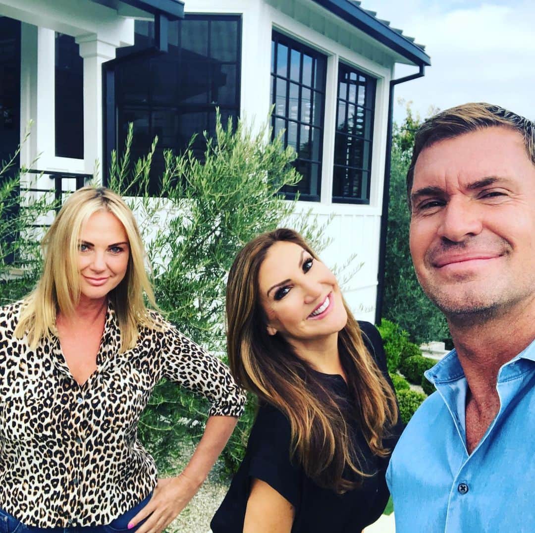 ヘザー・マクドナルドのインスタグラム：「On @jljefflewis at 9am with @megancatalina」