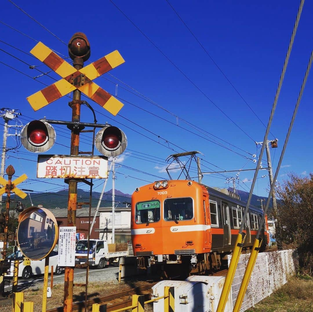 吉川正洋さんのインスタグラム写真 - (吉川正洋Instagram)「#おやすみトレイン #岳南電車」7月16日 0時44分 - dhyoshikawa