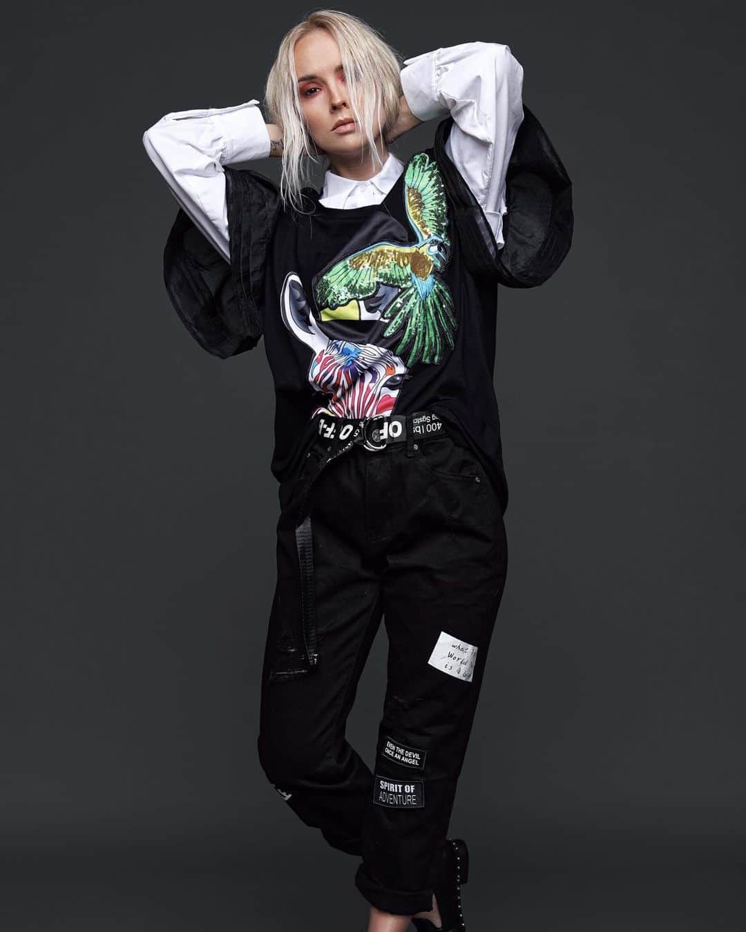 Nika Kljunのインスタグラム：「Maybe life isn’t about avoiding bruises. Maybe it’s about collecting the scars to prove we showed up for it. 🦾 . What u think? . #nevergiveup #strongerthanyouthink #dontgiveuponyourself #selfdiscipline #fashionphotos #tiborgolob #nikakljun」