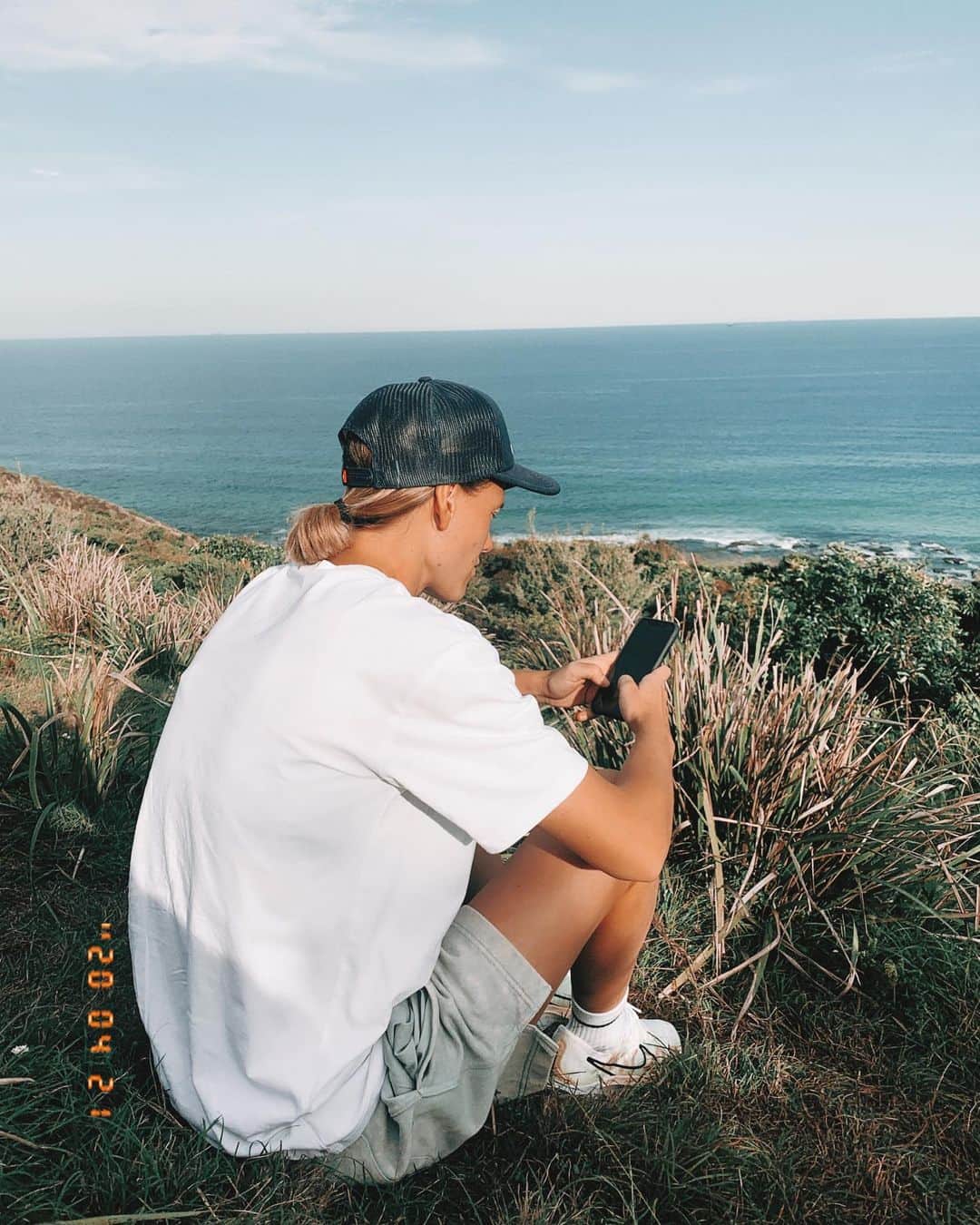 エミリー・バン エグモンドのインスタグラム：「Newy 💙🌾」