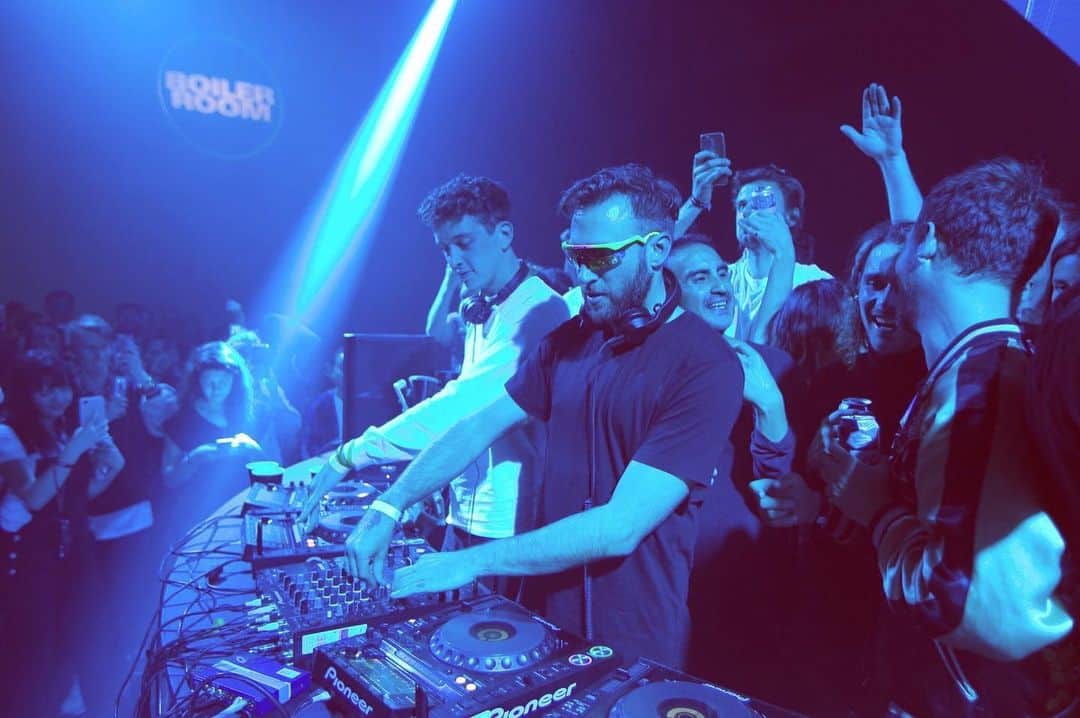 Flight Facilitiesのインスタグラム：「Three years since our @boilerroomtv ~ link in bio for speed dealers and wild times 🥽⚡️」