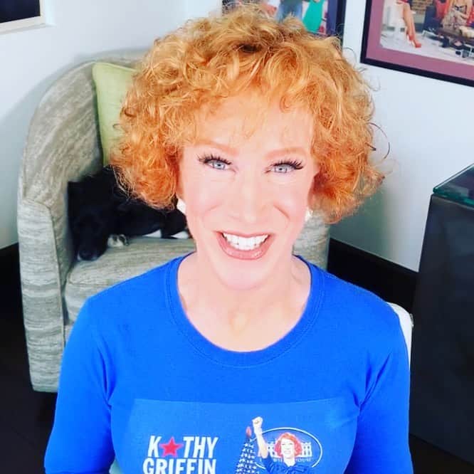 キャシー・グリフィンのインスタグラム：「Yes, shamelessly plugging “Kathy Griffin A Hell of a Story”. Need a laugh? Check it out on @amazonprimevideo @appletv   #comedy  #laugh」