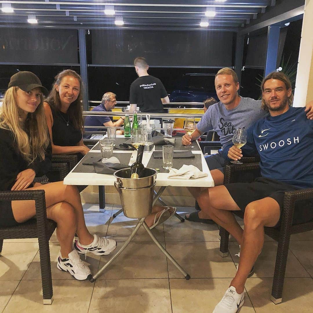 レネ・クルヒンのインスタグラム：「After 21 years, this island and this village feel like home. Being here with these people makes it even more special... And how our friend @tomislav.zuvela.96 (to whom i want to say thank you, for hospitality and for letting us visit Palagruža island) would say: This was “top topova na vrhu vrhova”😜 #korčula #prizba #palagruža #mljet」