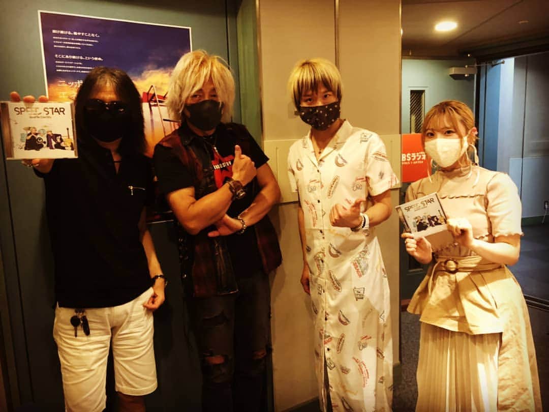 恩田快人のインスタグラム：「TBSラジオ 池田めぐみの Fine ! ! 恩田快人 ETERNAL MUSIC #172  今週も､寺田岳史さん(ex:晴晴")と小柳"Cherry "昌法さん(LINDBERG etc.)のお二人によるユニットプロジェクト｢Quarter Century｣をお迎えして､  歳の差"四半世紀"で Quarter Century！世紀の注目"POP&ROCK"プロジェクト始動！  寺田岳史さんは晴晴"で､アニメ｢SDガンダムフォース｣や｢ONE PIECE 呪われた聖剣｣などの主題歌を担当！  小柳"Cherry "昌法さんは､LINDBERGをはじめ､ロール・ビー・ダイナソーや頭脳警察のPANTA さんらのドラマーとしても活躍中！  2019年に再会し｢Quarter Century｣｢クオセン｣を結成！  曲は､ ｢ヒーロー｣ / Quarter Century  ｢SPEED STAR｣ / Quarter Century  のお話しです！  パートナーは､恩田サウンドプロデュースで､ 今年CDデビュー予定の｢水湊いづき｣さんです！  よろしくお願いします！」