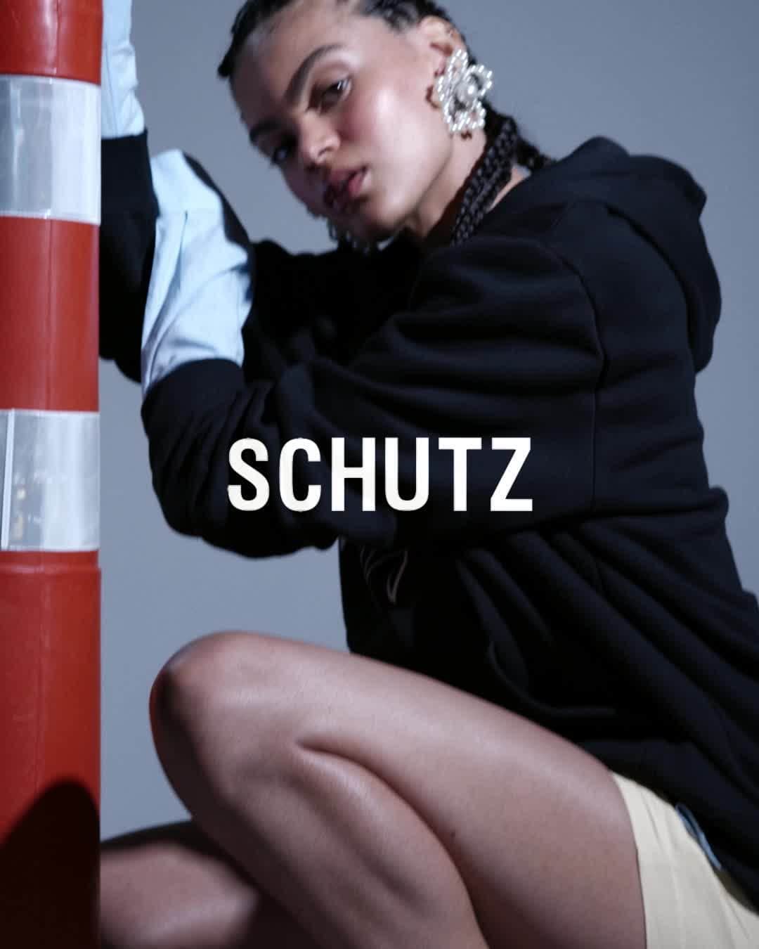 Schutzのインスタグラム：「SCHUTZ URBAN - SHOP NOW ❤️ #newin #schutzurban」