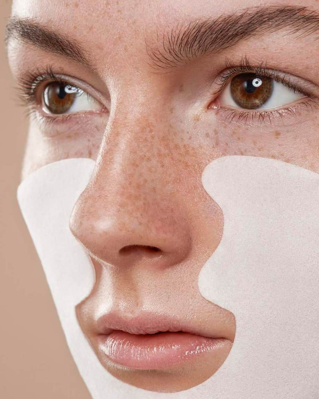 PORTER magazineさんのインスタグラム写真 - (PORTER magazineInstagram)「As far as we're concerned, there is little that a great sheet mask can't fix. Whether your skin is dehydrated, oily, breaking out or just feeling a little stressed, we have found the sheet mask for you. Click the link in bio for more.」7月16日 4時00分 - portermagazine
