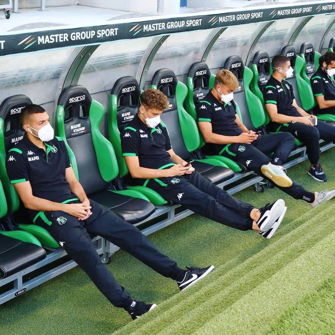 USサッスオーロ・カルチョさんのインスタグラム写真 - (USサッスオーロ・カルチョInstagram)「MATCH DAY 💪 ⚽️ #SassuoloJuve 🏆 #SerieATIM ⏰ Ore 21.45 🏟️ #MapeiStadium Segui le nostre stories per gli aggiornamenti sul match 💪🖤💚 #ForzaSasol」7月16日 4時29分 - sassuolocalcio