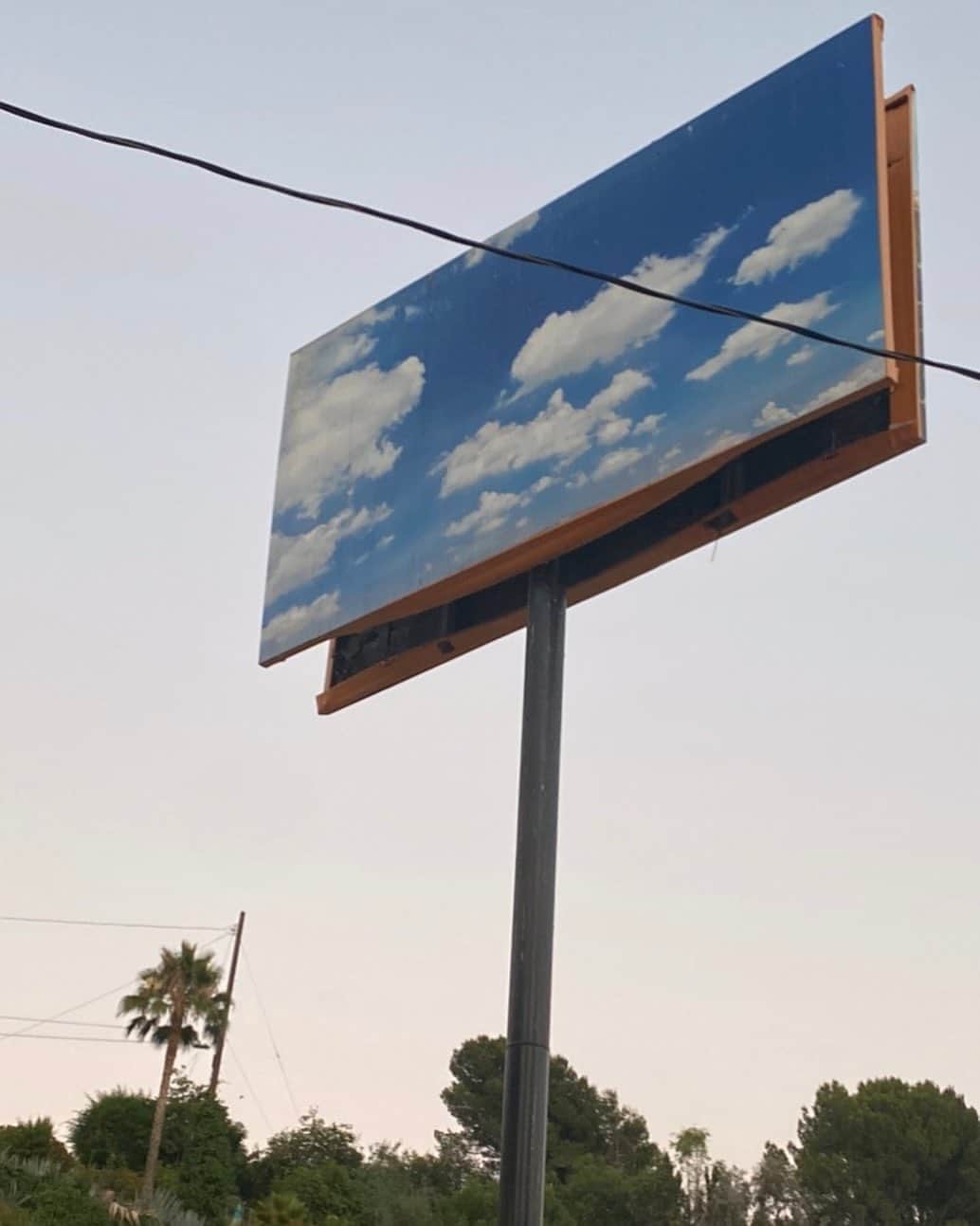 ペイトン・リストのインスタグラム：「head in the artificial clouds」