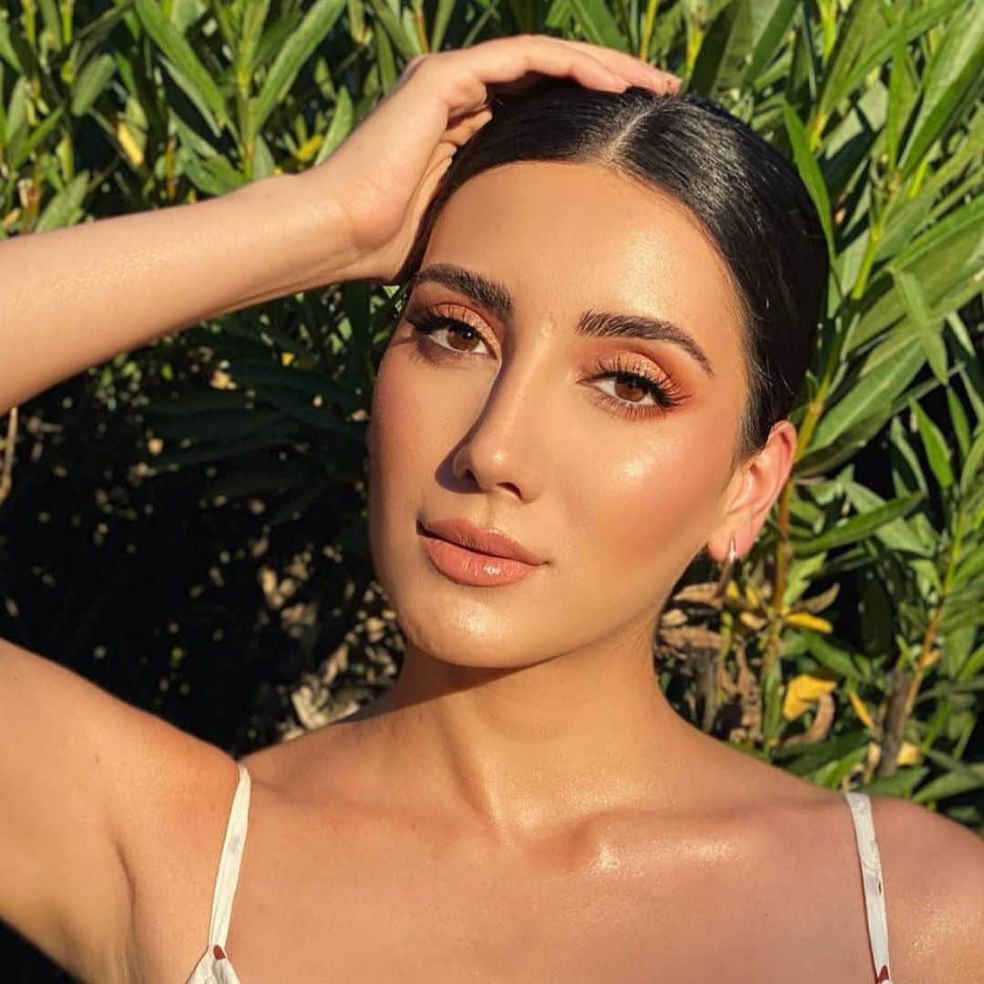 LORACさんのインスタグラム写真 - (LORACInstagram)「#REPOST @sadaf_beauty radiant & glowing ✨✨ in our NEW LUX Diamond Golden Hour Palette & LUX Diamond Eye Gloss in TANLINES (available in our SUNRISE Trio) - available now @ultabeauty - link in bio to ULTA.com  #LORAC #LORACGoldenHour #LUXDiamond #GoldenHour #LORACCosmetics #sadaf_beauty」7月16日 7時00分 - loraccosmetics