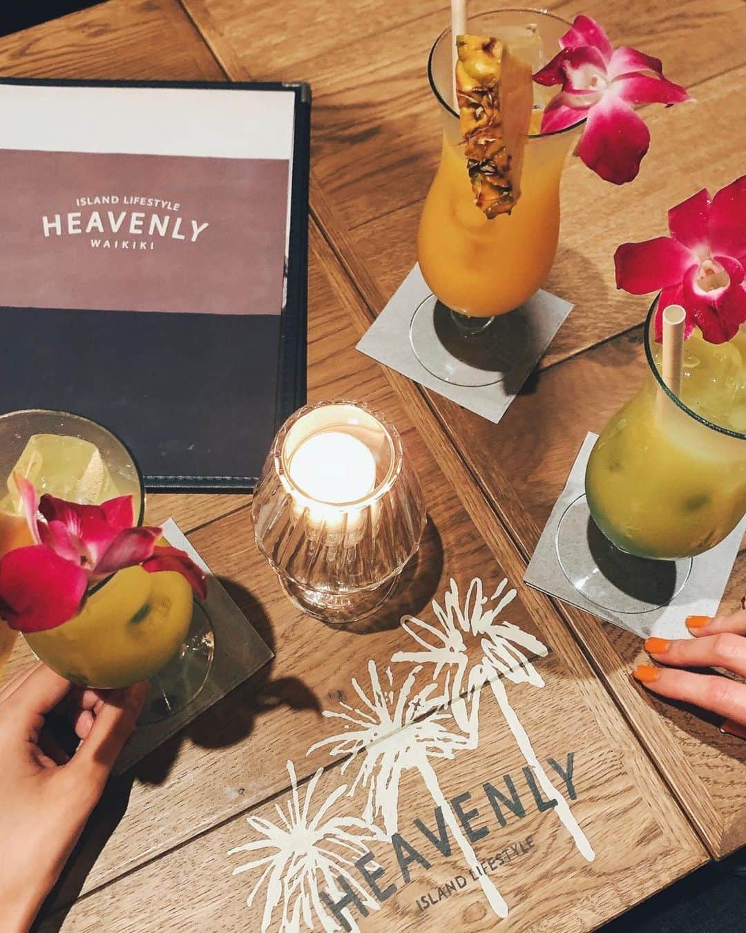 shihoさんのインスタグラム写真 - (shihoInstagram)「🌴🍹🌴🍹🌴🍹  @heavenly_jp   お店もお料理も雰囲気も最高♡」7月16日 7時21分 - shipogram
