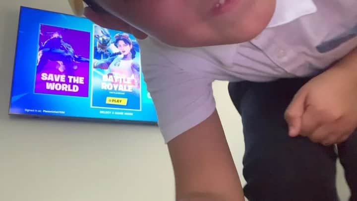 ニック・ヤングのインスタグラム：「Look out for the Nick’s and X YouTube show coming 😂😂😂😂 these kids are funny I was looking through my phone and seen this video😂😂😂😂😂😂 @lilswaggy1」