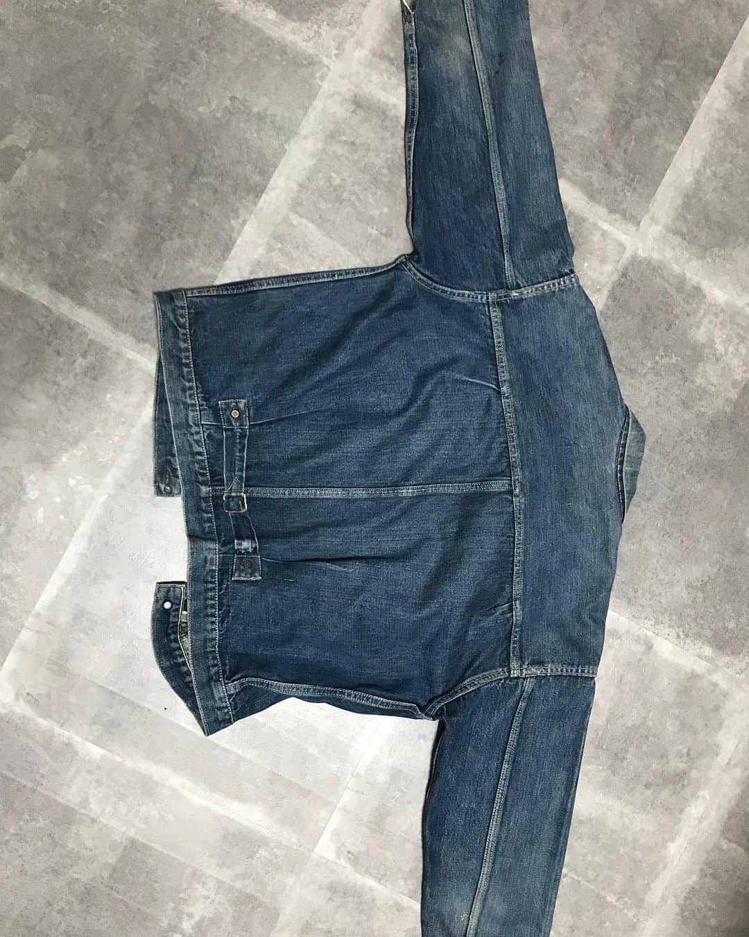 宇野薫のインスタグラム：「UNOVIN   T ティー  #unovin #caoluno #levis #levisvintage #levisjacket  #berberjin #リーバイス #ベルベルジン #ただの古着好きです #だから古着はやめられない #宇野薫」