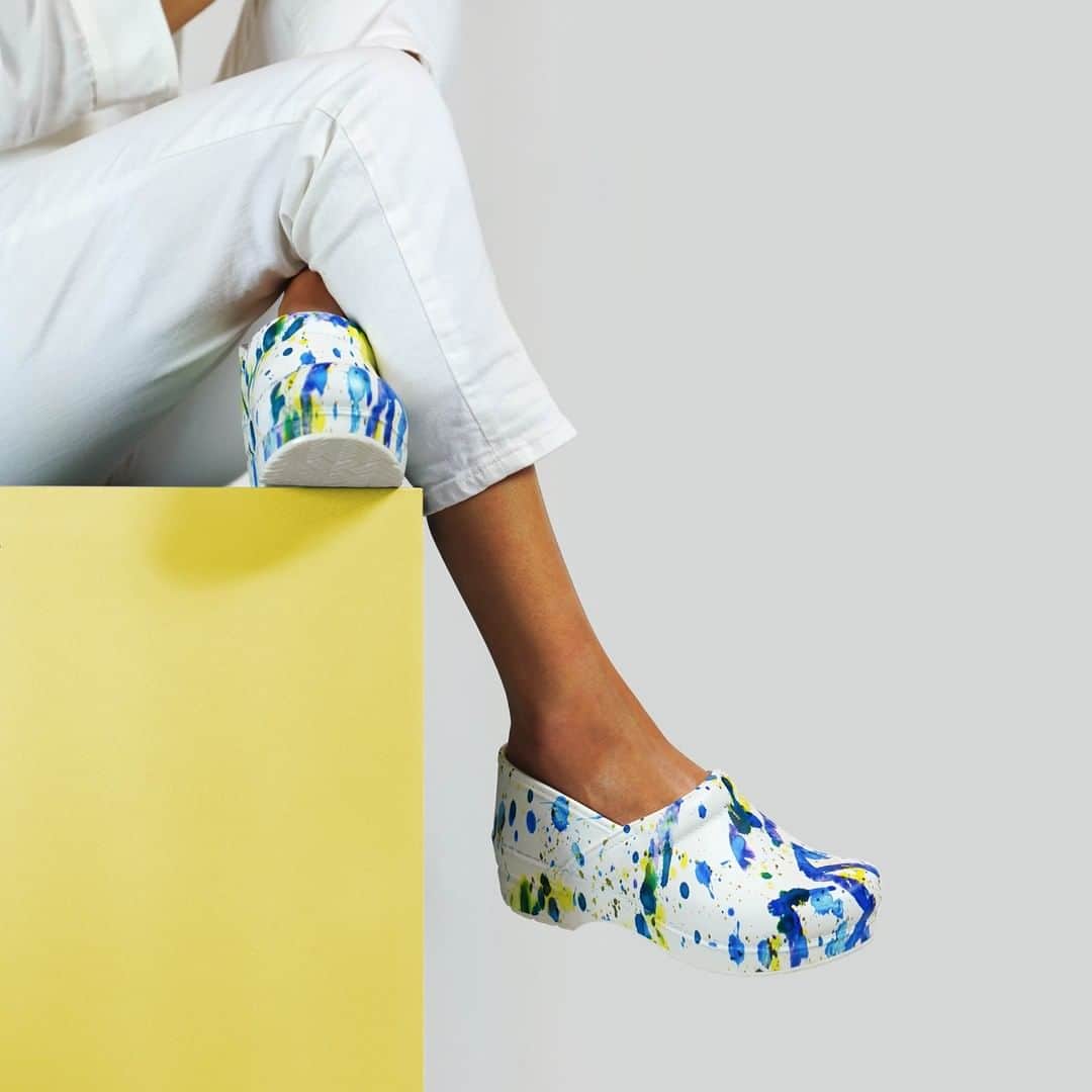ダンスコのインスタグラム：「A splash of comfort.」