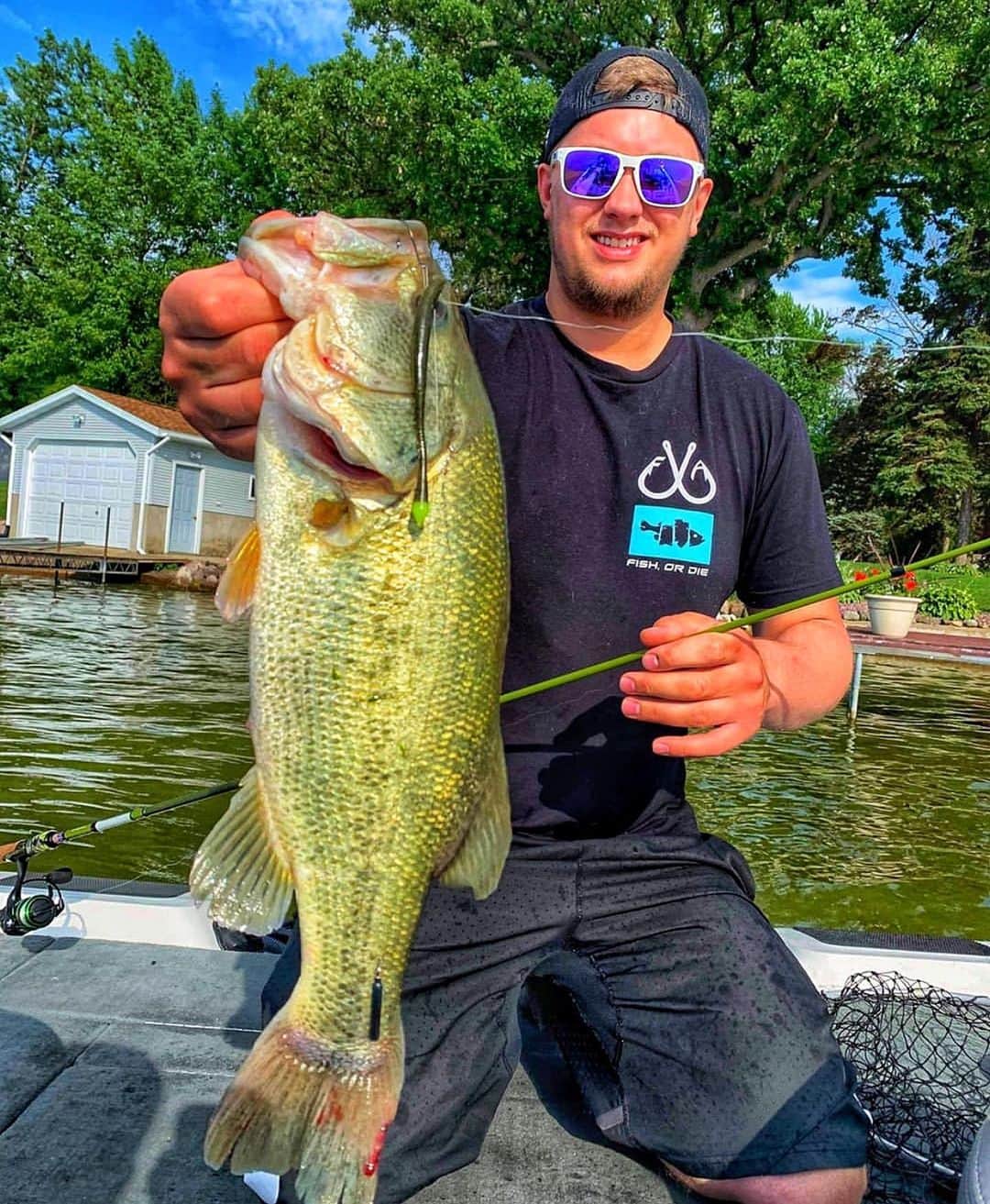 Filthy Anglers™さんのインスタグラム写真 - (Filthy Anglers™Instagram)「Product feature Wednesday with today’s unexpected model Dylan @westy_outdoors - He paired up his first time drop shotting with one of our newer T-shirts the “Fish or Die” and was very successful. I say it all the time.... look good, feel good and fish good. Grab yours today online at filthyanglers.com or amazon! Congrats on the catch Dylan @westy_outdoors you are Certified Filthy www.filthyanglers.com #fishing #bassfishing #angler #outdoors #nature #bass #filthyanglers #getfilthy #outdoor #kayak #angler #anglerapproved #buschlight #mountaindew #fish #fisherman」7月16日 10時05分 - filthyanglers