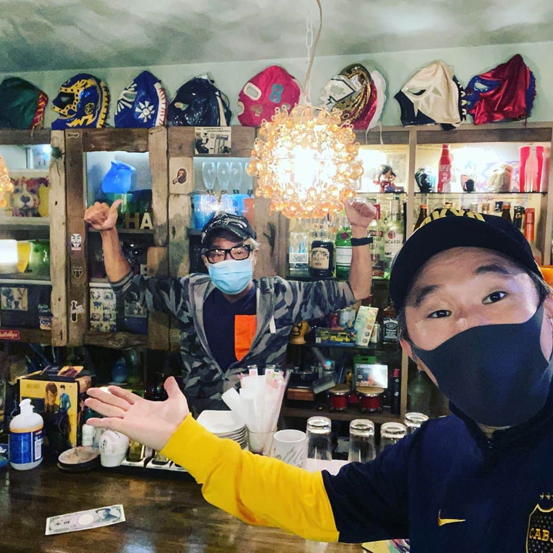 のインスタグラム：「💪💪💪﻿ ﻿ ラストナイトは自由が丘のコラソン秘密基地『ルチャリブレ』に顔を出して来たぞ‼️﻿ ﻿ もうどの位振りなんだろ⁉️﻿ ﻿ こんな御時世だから敢えて店をやりたくなって来たわ！w﻿ ﻿ #ルチャリブレ #コラソン #新店舗」