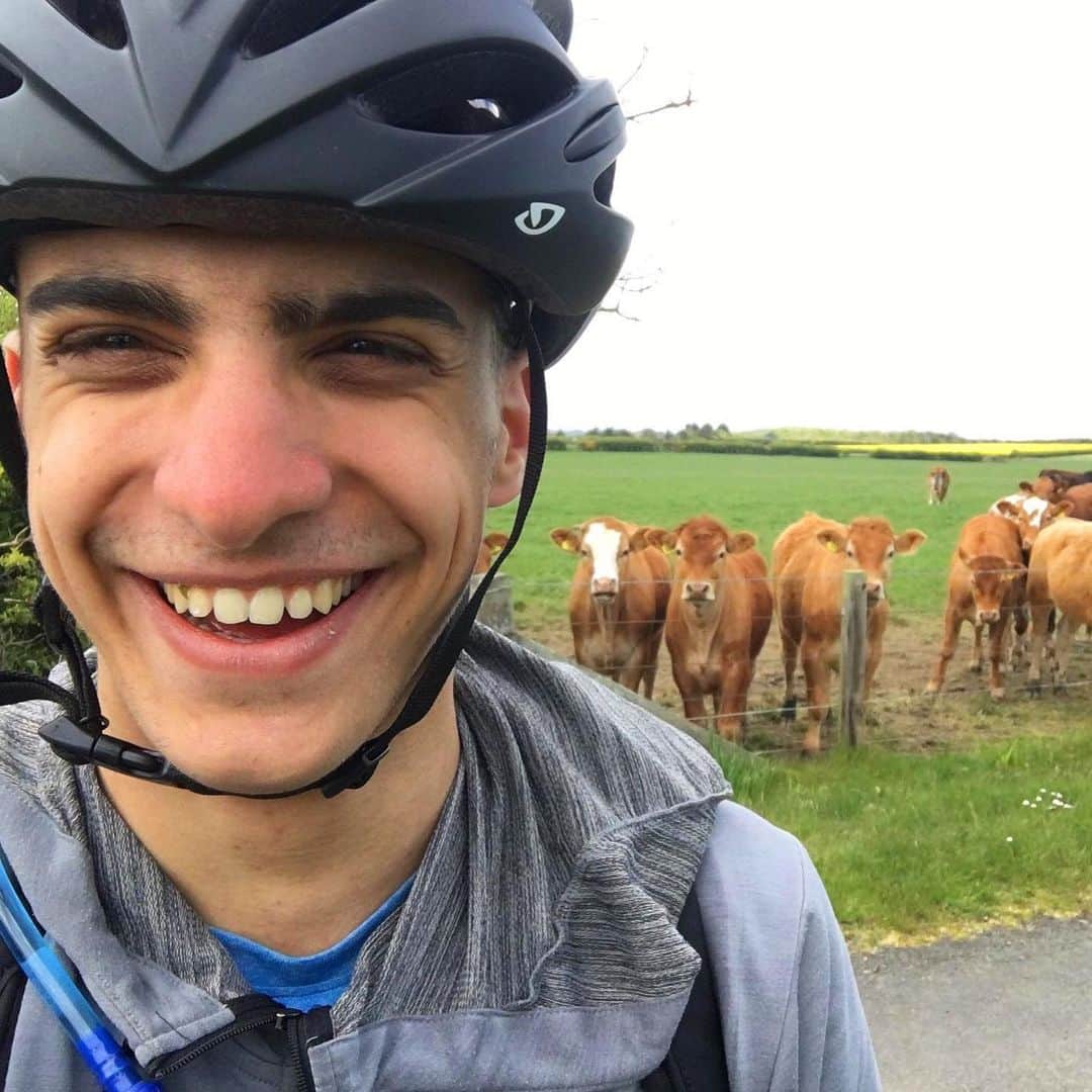 People Magazineさんのインスタグラム写真 - (People MagazineInstagram)「Canceled flights didn't stop one college student who was stranded in Scotland amid the coronavirus pandemic. 👏 Kleon Papadimitriou embarked on a biking journey across Europe on May 10 after all of his flights back to his home in Athens, Greece were canceled due to the outbreak of COVID-19. By June 27 — close to 2,175 miles and 48 days later— the 20-year-old finally arrived at his destination in Athens, amazed at his ability to accomplish such a daunting task solo. "I think I improved as a person, I'm more confident in myself, I'm more confident in my abilities," he said. ❤️ 📷: Courtesy of Kleon Papadimitriou」7月16日 21時24分 - people