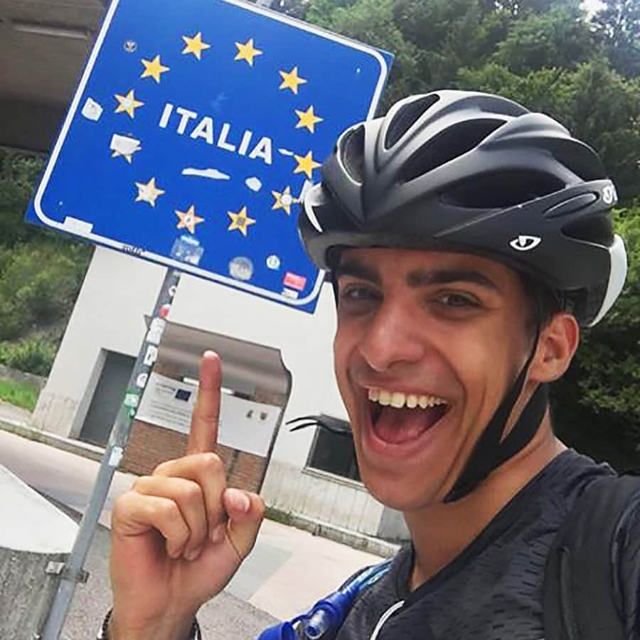 People Magazineさんのインスタグラム写真 - (People MagazineInstagram)「Canceled flights didn't stop one college student who was stranded in Scotland amid the coronavirus pandemic. 👏 Kleon Papadimitriou embarked on a biking journey across Europe on May 10 after all of his flights back to his home in Athens, Greece were canceled due to the outbreak of COVID-19. By June 27 — close to 2,175 miles and 48 days later— the 20-year-old finally arrived at his destination in Athens, amazed at his ability to accomplish such a daunting task solo. "I think I improved as a person, I'm more confident in myself, I'm more confident in my abilities," he said. ❤️ 📷: Courtesy of Kleon Papadimitriou」7月16日 21時24分 - people