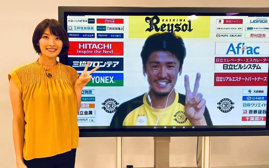 西谷綾子のインスタグラム：「✴︎ 柏レイソル DF 北爪健吾選手 リモートインタビュー✨☺️  7/26(日)20:30〜 「ライジングレイソル」観てね💓 お楽しみに💛⚽️  #今週末 #湘南ベルマーレ  #勝って喜びたい #柏から世界へ #サッカー #j1 #soccer #reysol #jleague #japan #kashiwa #kashiwareysol #football #vitoria #champion」