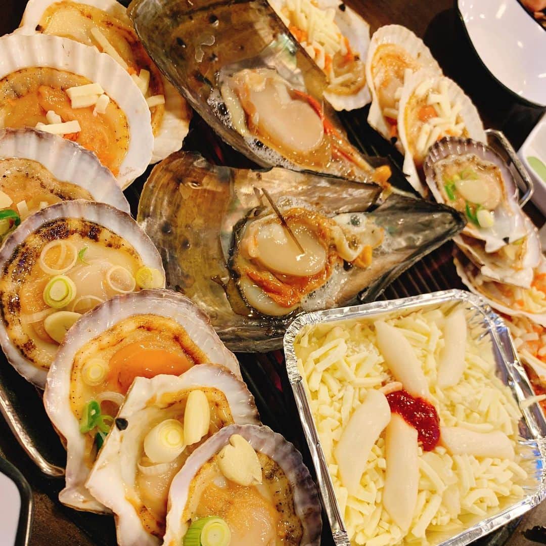 三村遙佳さんのインスタグラム写真 - (三村遙佳Instagram)「.  前に韓国で食べたごはんㅋㅋㅋ  海鮮とトッポギのセットと、 カンジャンケジャンだよ🦀  #韓国　#韓国料理　#カンジャンケジャン　#海鮮　# 한국 #한식 #간장게장 #해물」7月16日 20時38分 - mimuraharuka_1027