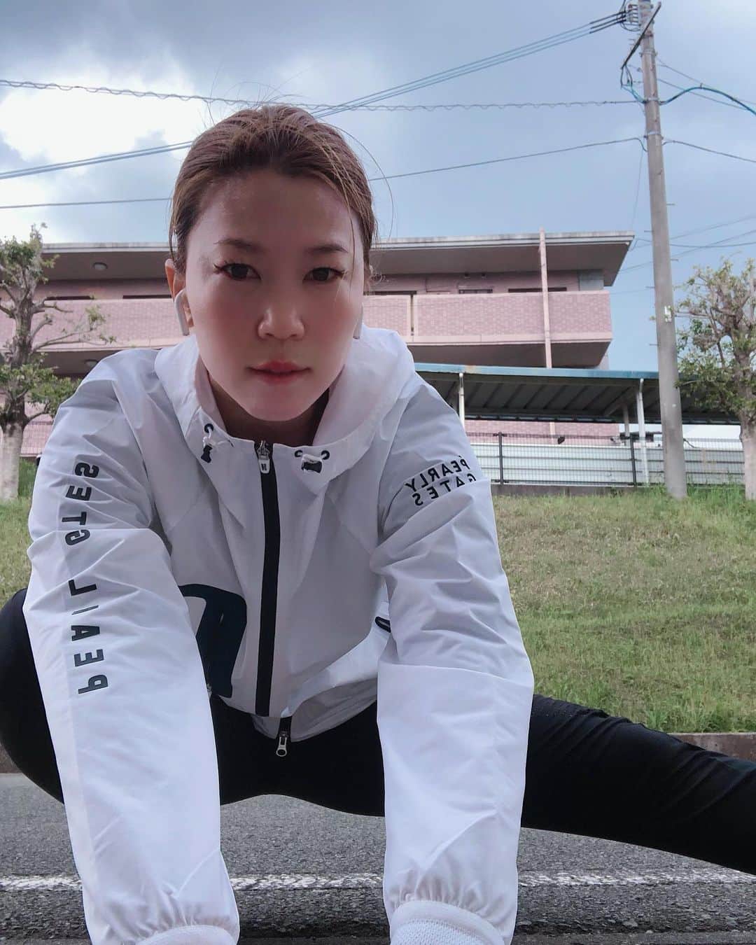 上田桃子のインスタグラム：「2020年イギリス開催🇬🇧の全英オープンに出場します。  ここ数日毎日考えてました。  リスクを考えると本当に決断が難しかったのですが、考えに考えて…  やっぱりチャレンジしようと決めました。  いい準備をして挑みます🔥」